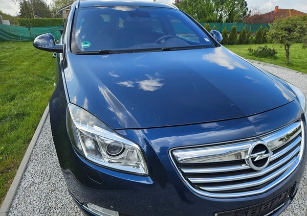 Opel Insignia cena 23900 przebieg: 220000, rok produkcji 2011 z Szczecin małe 191